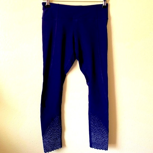 Lululemon Tight Stuff Tight Hero Blue SIZE 6 RARE